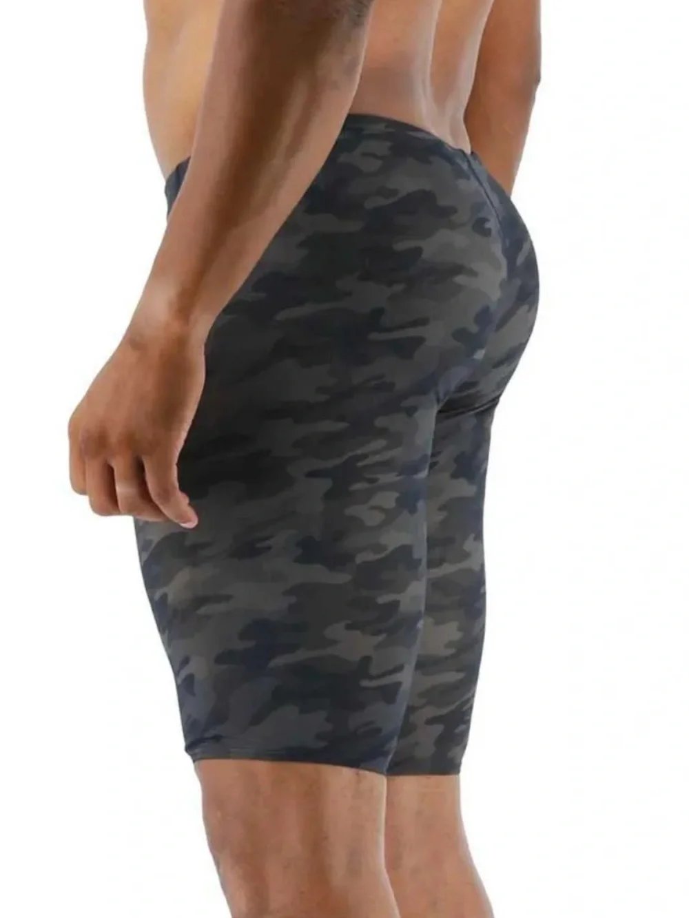 Mens TYR camo jammer size 30